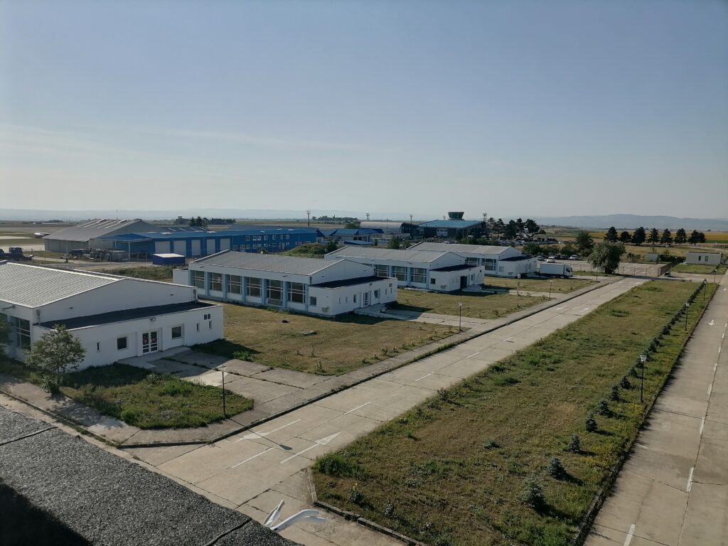 Parcul Industrial Bucovina I — vedere de sus cu aeroportul